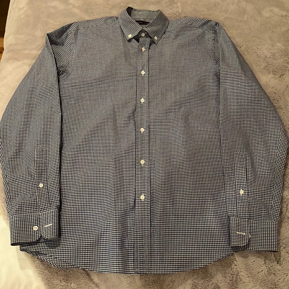 SALE! RALPH LAUREN “Gingham” Style dress shirt, boardroom basic done right! M